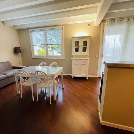 Ferienwohnung Desehouse Desenzano del Garda Exterior foto